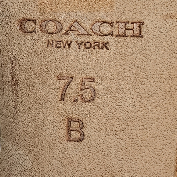 Coach Jody Strappy Stiletto Heel 7.5 B or 37Eu Python Print - Picture 15 of 16